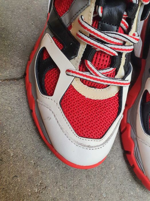 Adidasi Guess dama originali, marimea 36