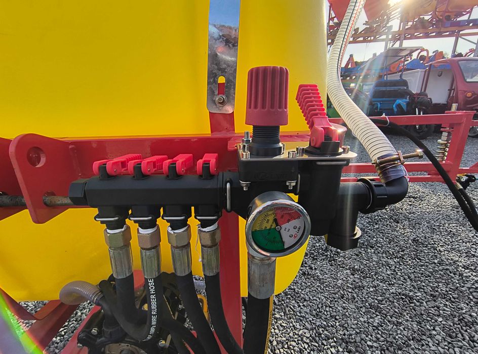 Pompa de erbicidat capacitate 400 Litri erbicidator nou Konig