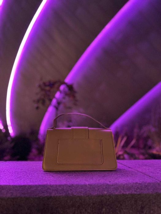 Geanta Jacquemus Le Grand Bambino Crem NOUA