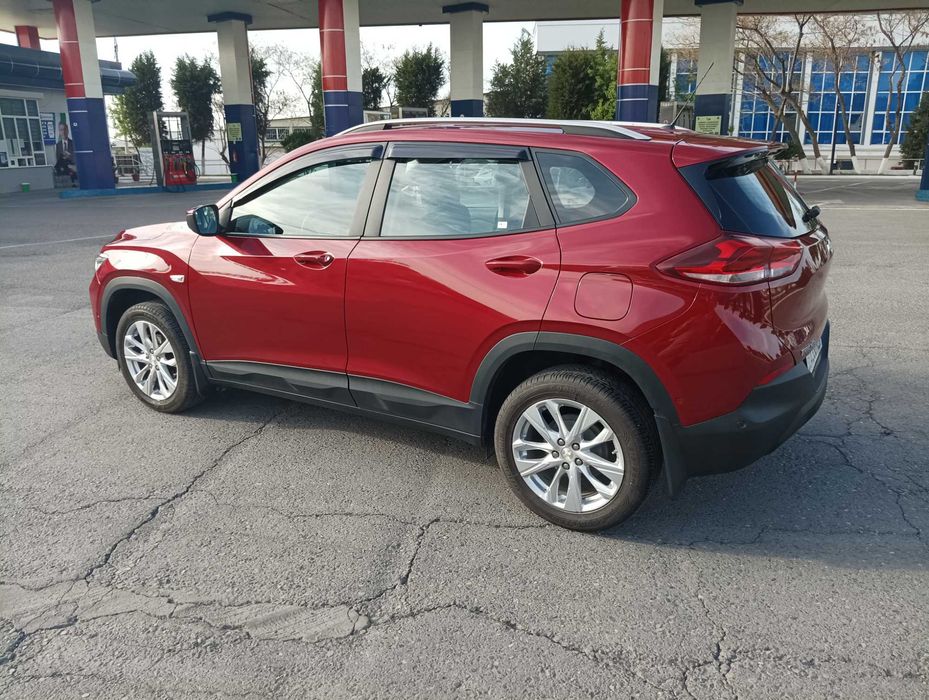 Свой Tracker LTZ