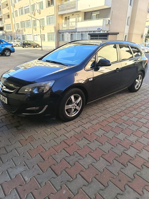 Opel astra J , sport tourer 2013