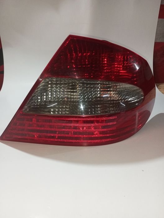 Оригинални фейслифт стопове за Мерцедес ЦЛК W209