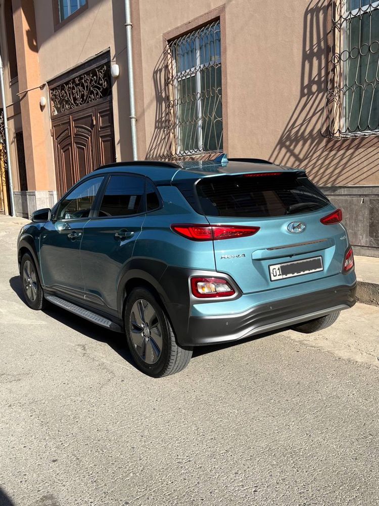 Hyndai kona ev 500 km zapas xod