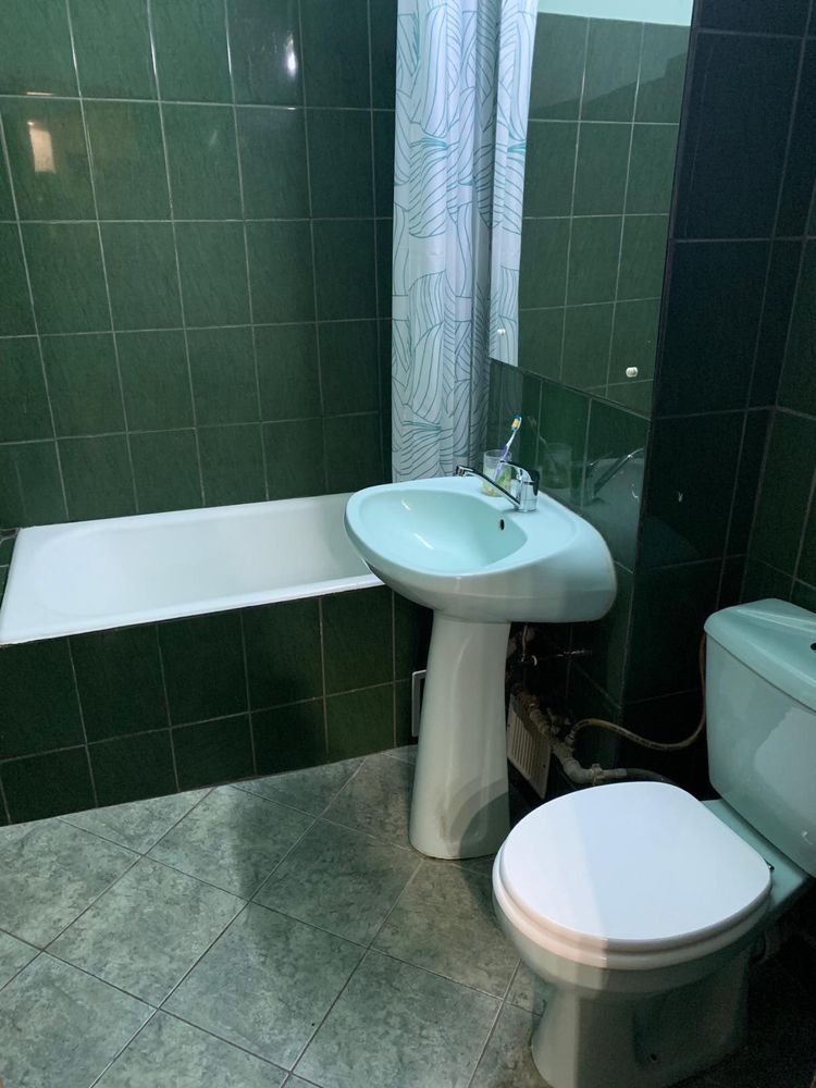 Inchiriez garsoniera zona centrala etaj 1, 40 m2