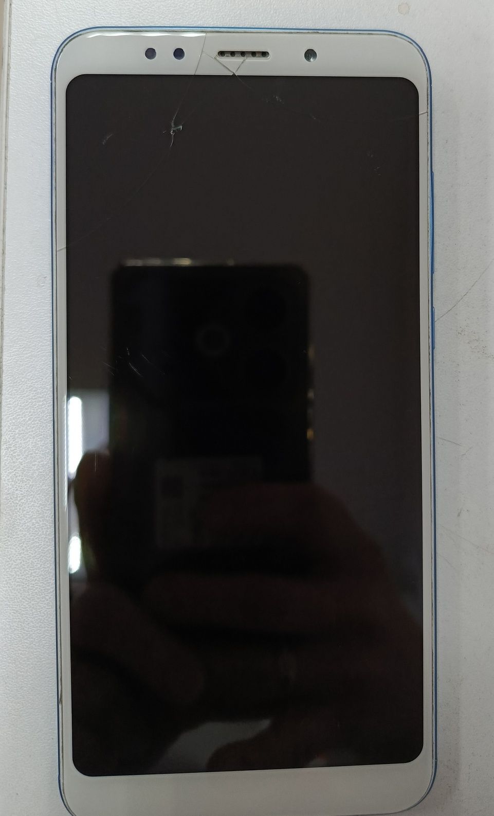 Смартфон Redmi 5 plus 4/64
