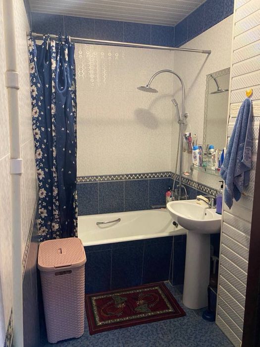 Ойбек кватира под офис 1 этаж 75м2