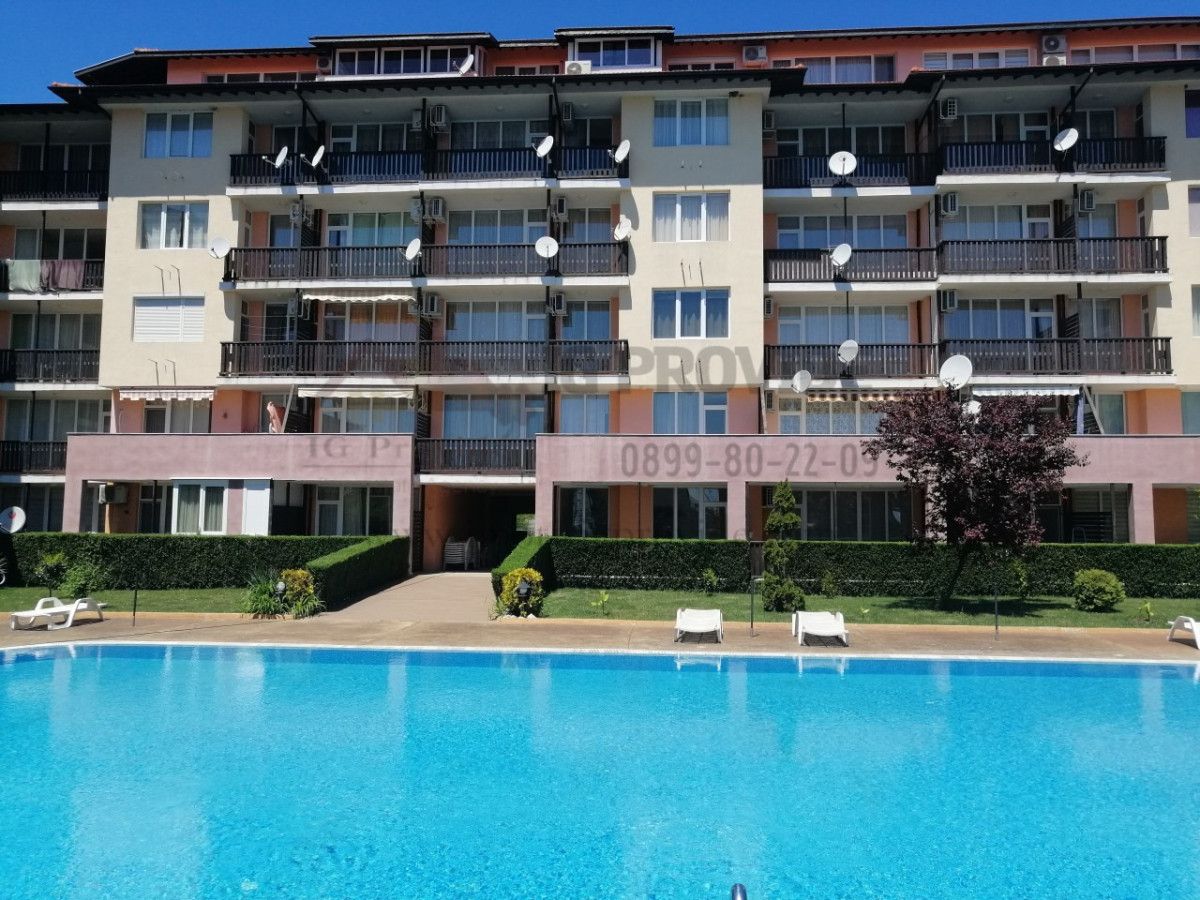 Продава се Двустаен апартамент в Ахелой - 72 кв.м за 911 €/кв.м - Снимка #13