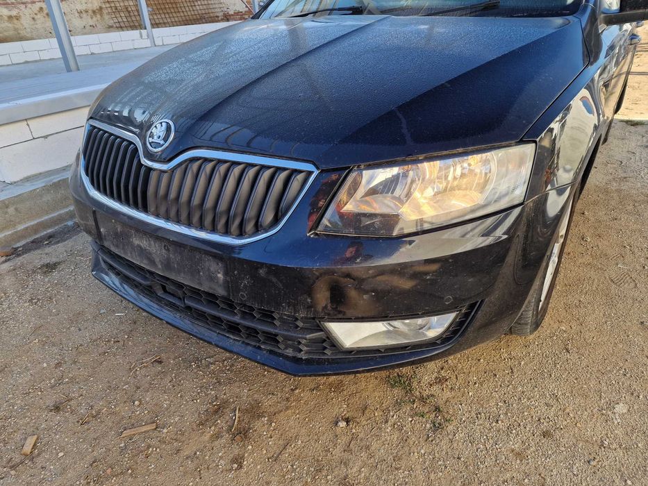 Fata completa Skoda Octavia 3 neagra negru bot complet Skoda Octa LF9R
