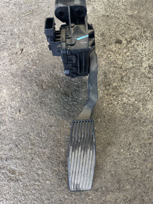 Педал за газта за Астра Г (Хечбег] 1.6 84к.с