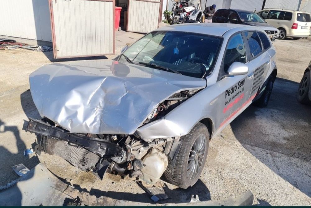 Dezmembrez Alfa Romeo 1.9 jtd