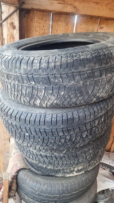 Vand cauciucuri 215 65 r16