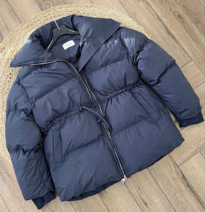 Новый пуховик забирать с левого берега