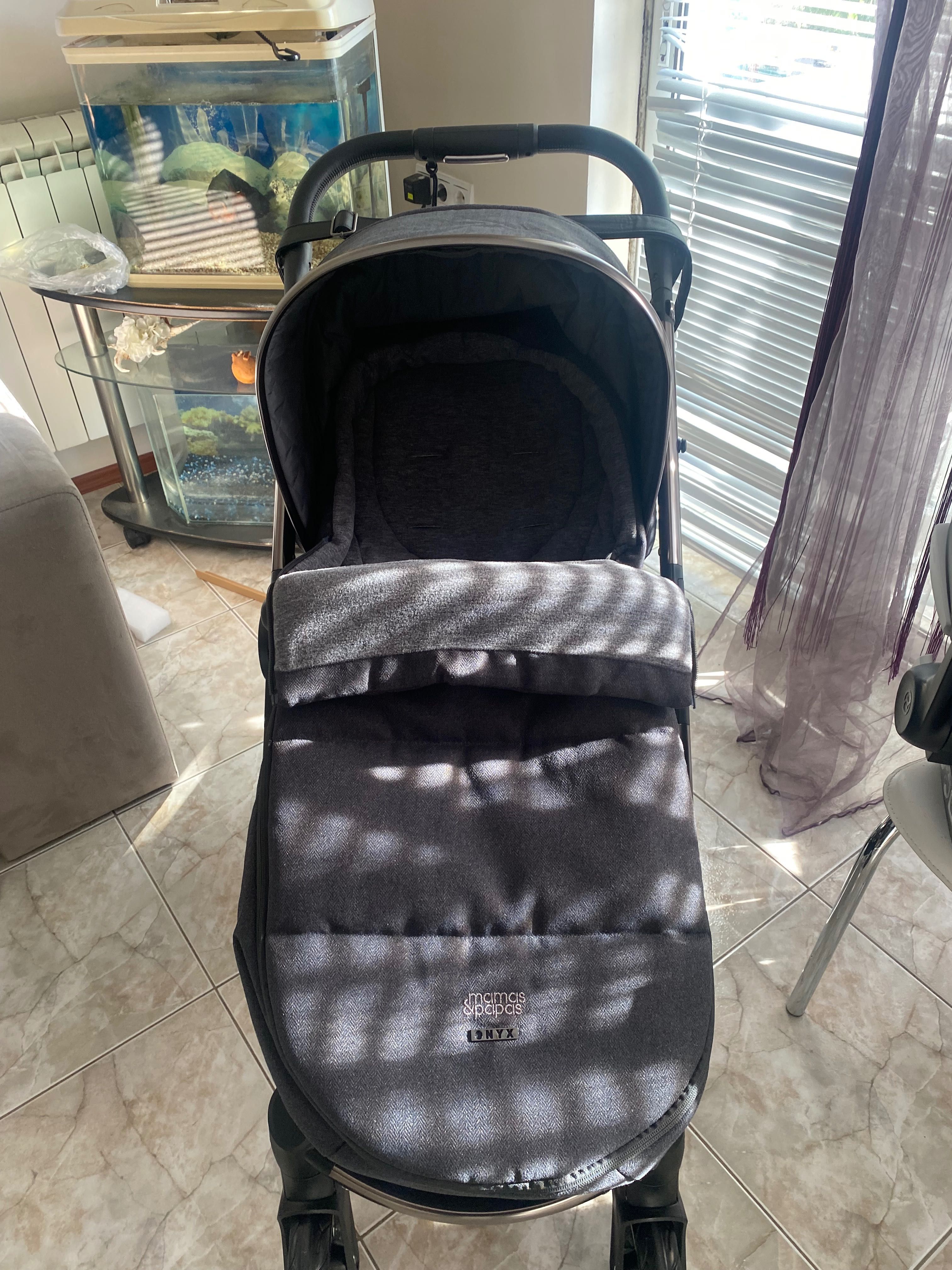 Бебешка количка Mamas & Papas Onyx