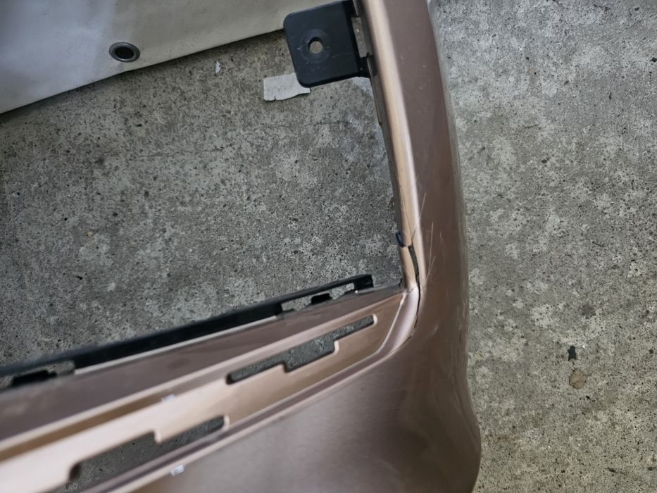 Bara fata Bentley Bentayga Facelift dupa 2021 cod 36A807093