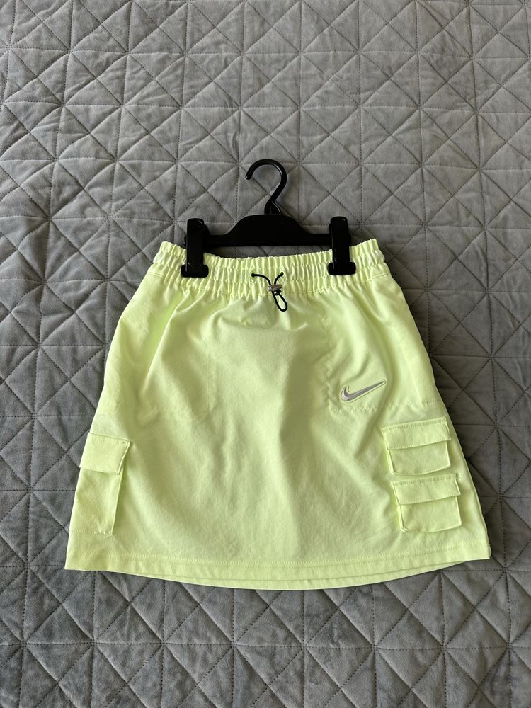 Спортен екип nike ХS