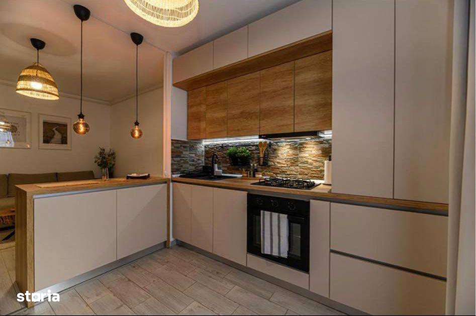De închiriat apartament 2 camere tip studio zona Coresi, Tractorul
