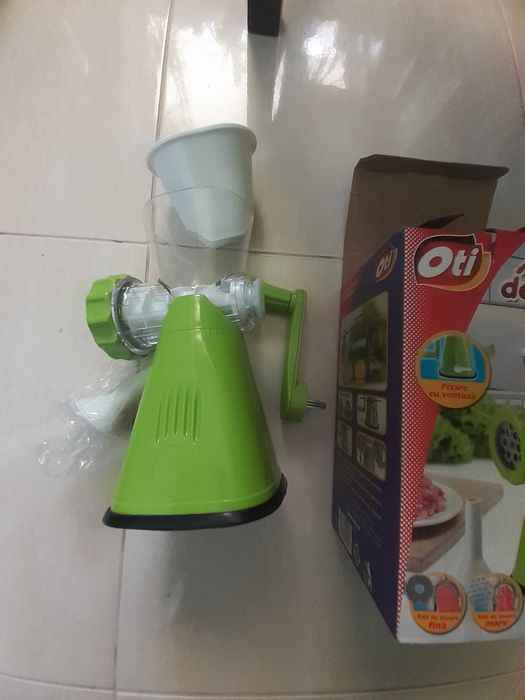 Mașina de tocat manuală nou