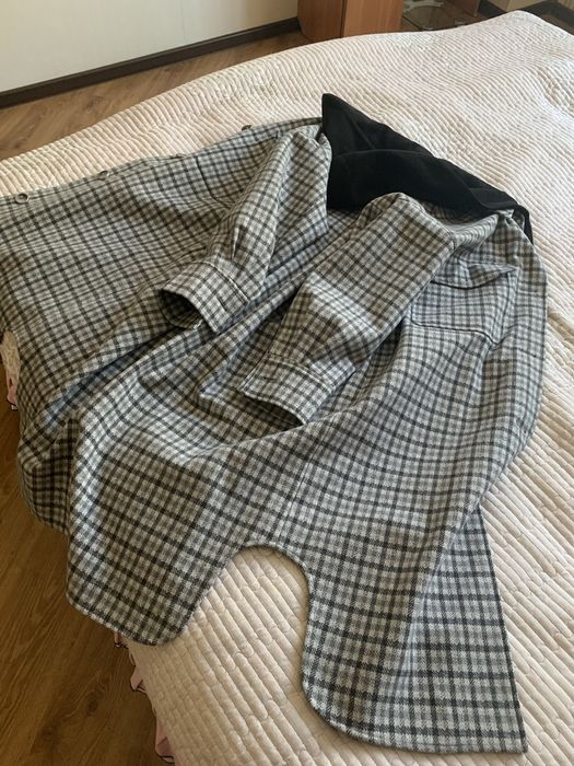 Пальто демисезонное с капюшоном