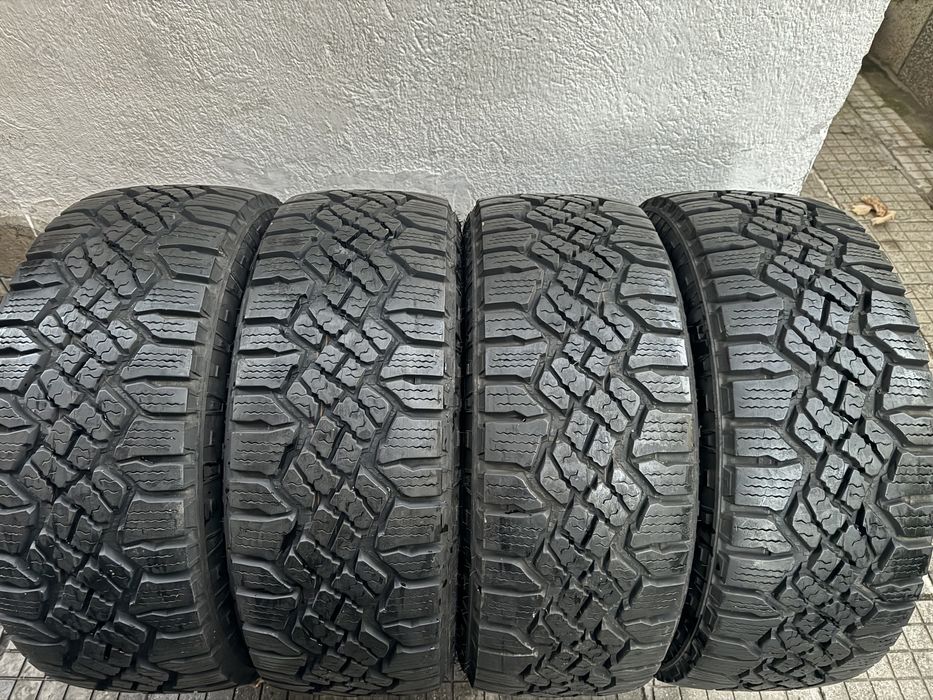 255 55 19 Goodyear