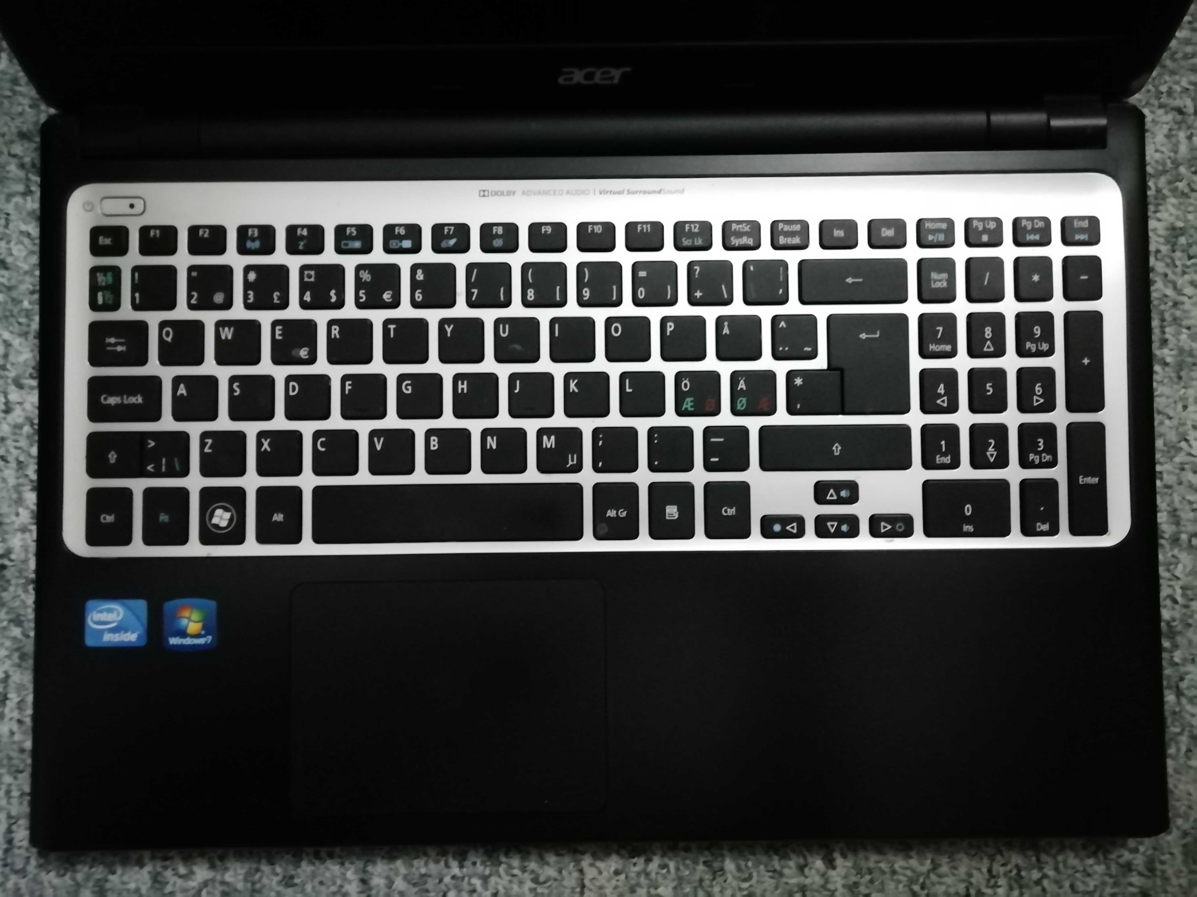 Laptop Acer Aspire V5-531