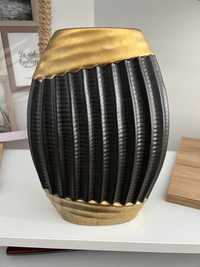 Стилна ваза в черно и златно