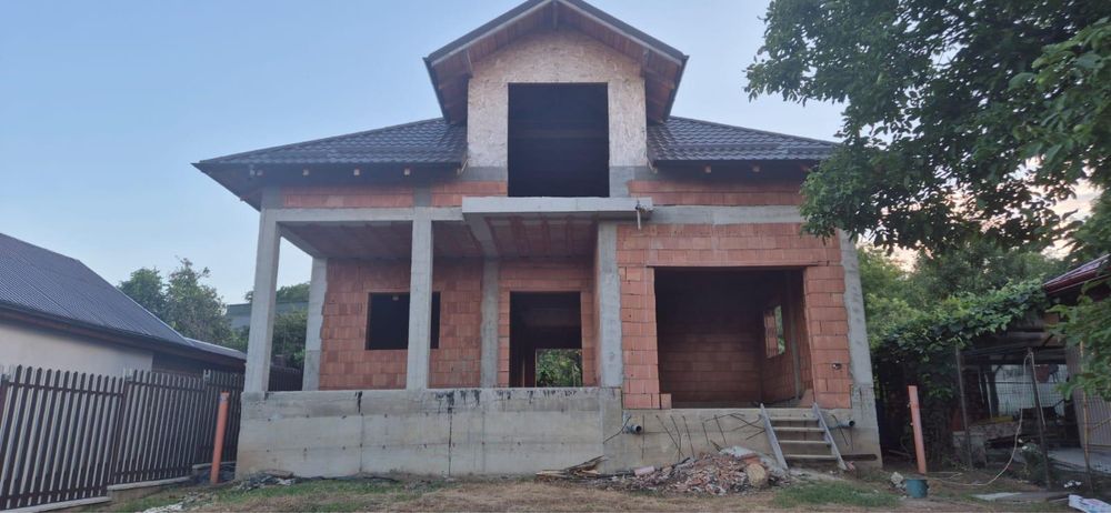 Casa de vanzare: Bacau, Moinesti, Ioan Pincio