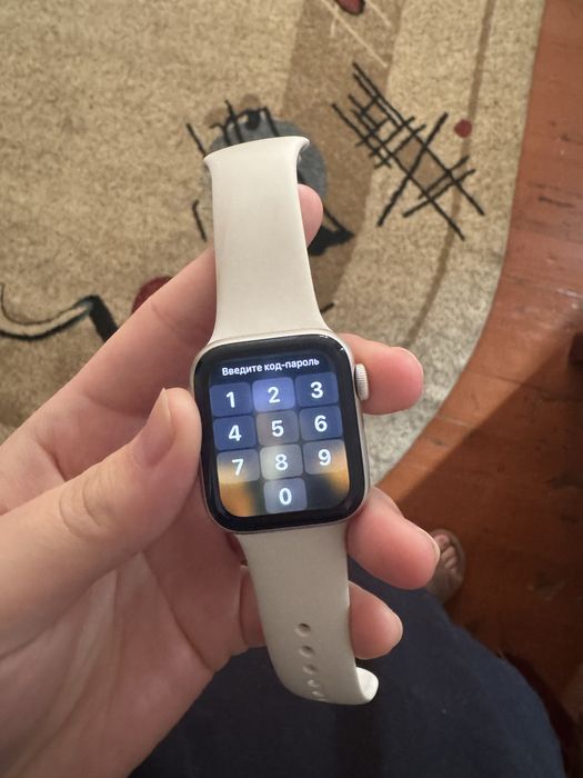 Apple Watch SE GPS Gen.2 2024 S/M 40 мм бежевы