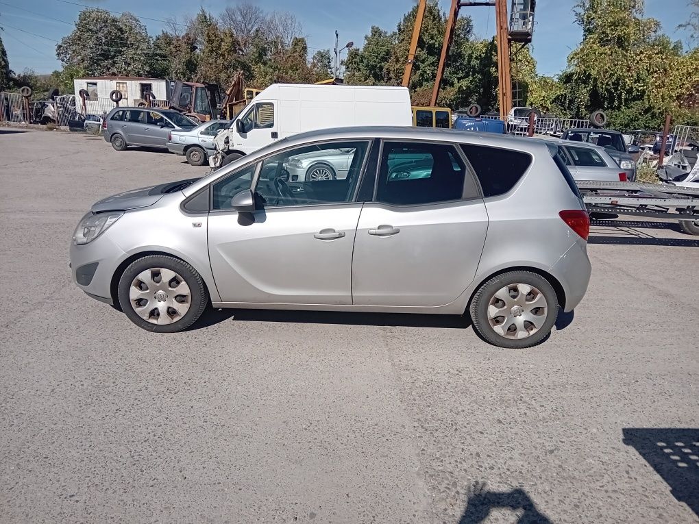 Opel meriva 1.3 Cdti на части Опел мерива