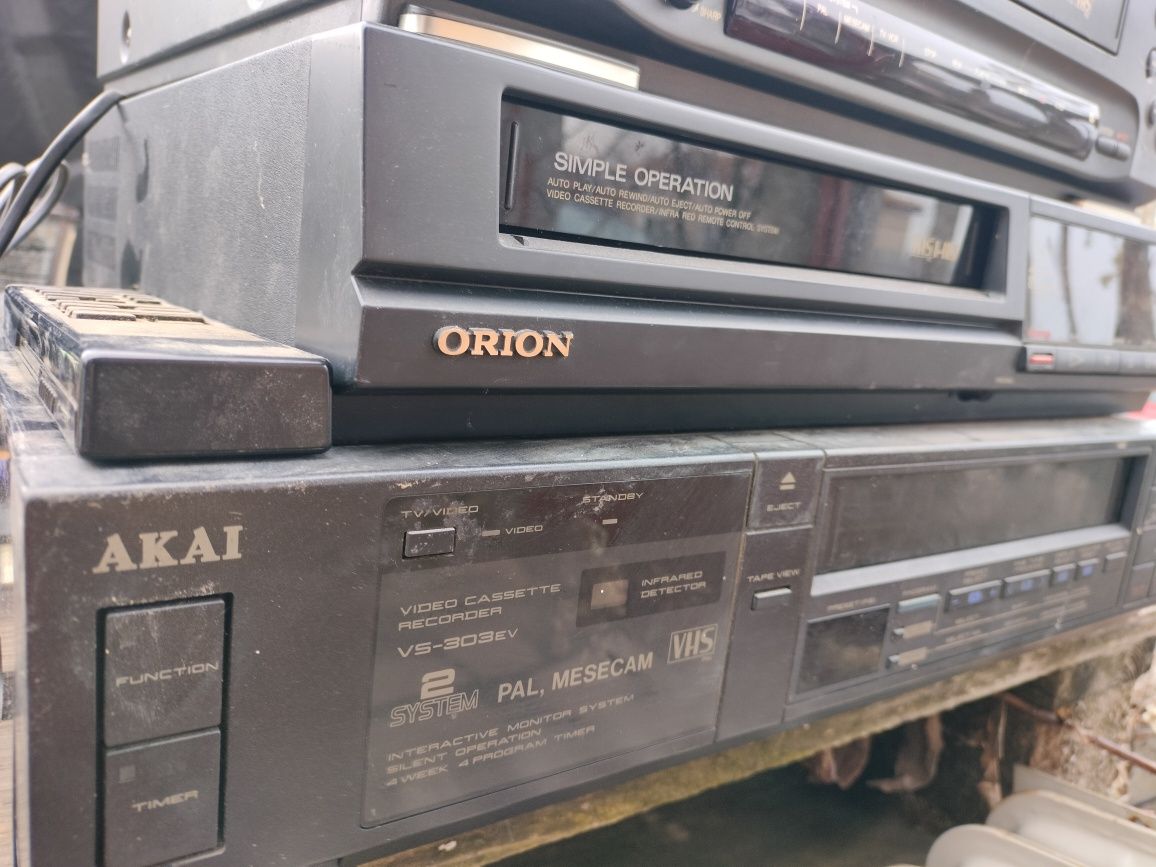 Видео VHS за видео касети 3 броя.