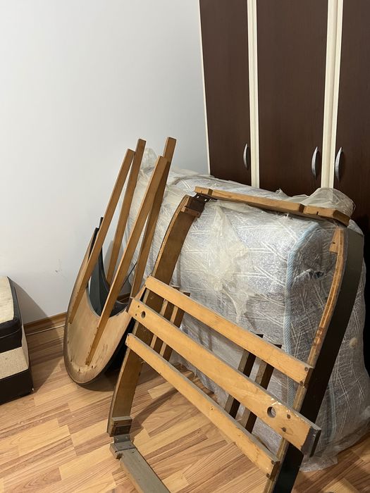 Vând masă extensibila