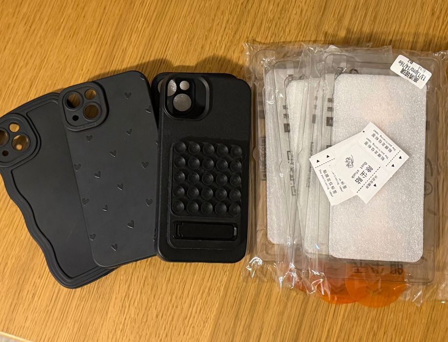 Протектори и кейсове за Iphone 13