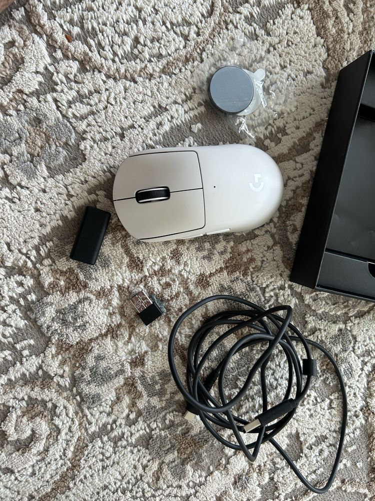 Мышь Logitech G Pro X Superlight 2 белый