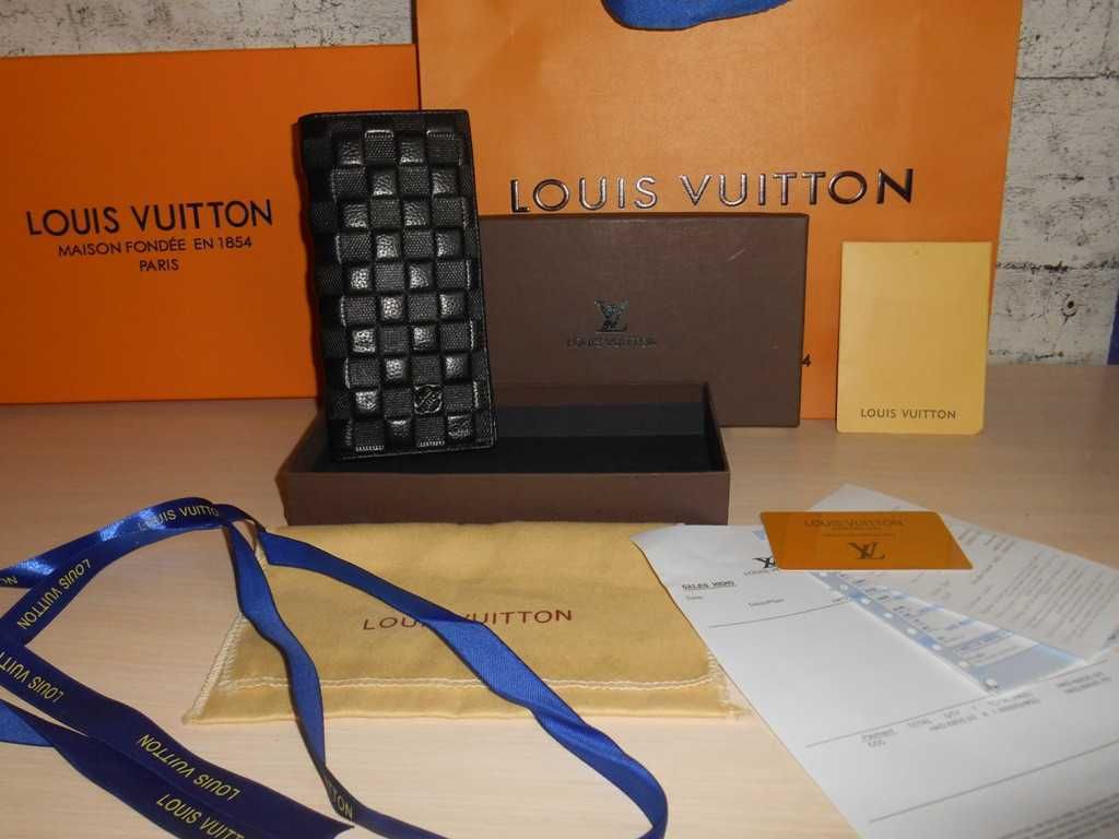 Portofel pentru bărbați Louis Vuitton. Franta 837