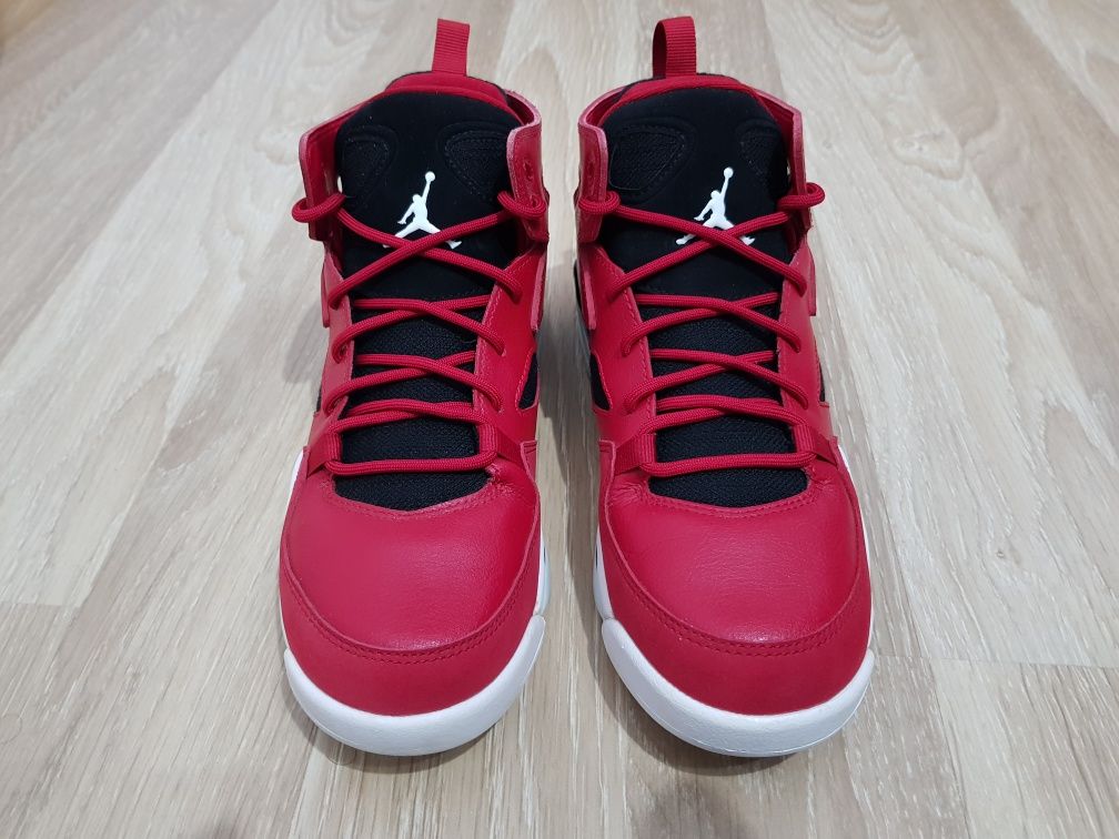 Adidasi Jordan mărimea 38 nike force boost