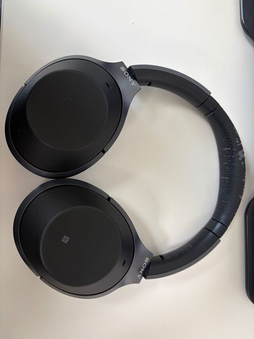 Продам наушники с ANC. Sony WH-1000XM2