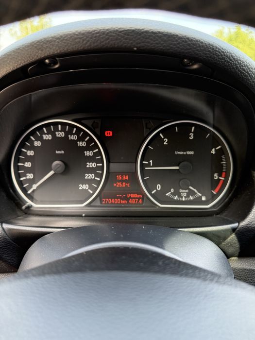BMW Seria 1 118D – 2011 | Pachet Sport, Trapa Panoramică