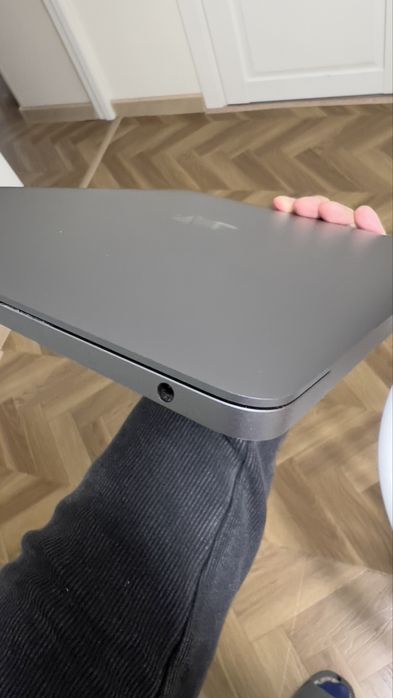 Macbook air m1 8/256 ИДЕАЛ