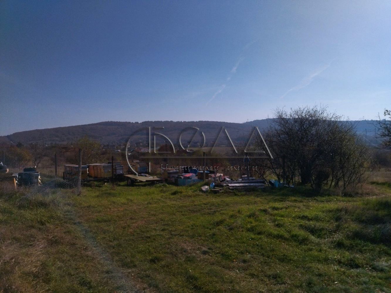 Предлагаме УПИ село Градец, област София