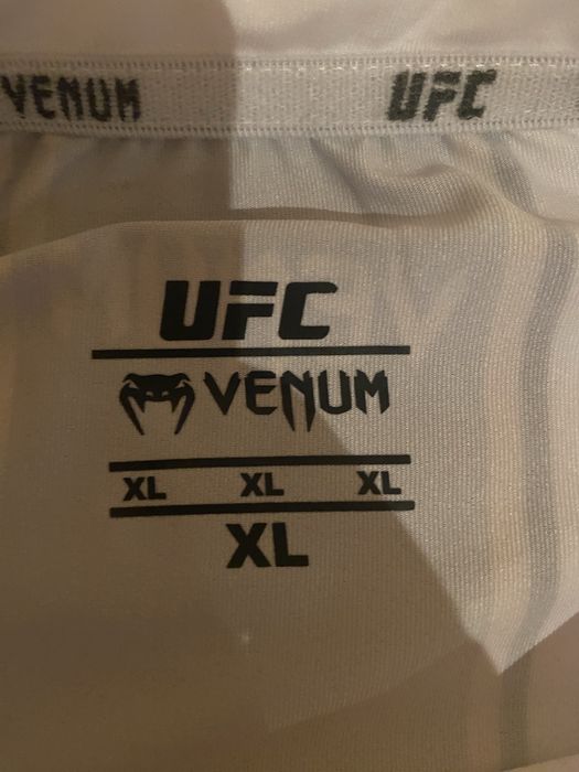 UFC тренировъчна тениска