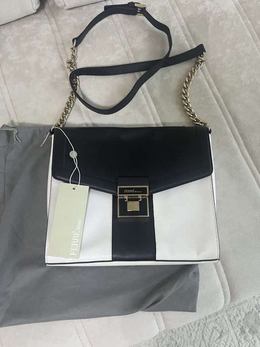 продам сумку кожаную Ferre Milano,