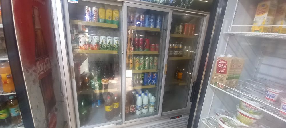 витриный холодильник и морозильник