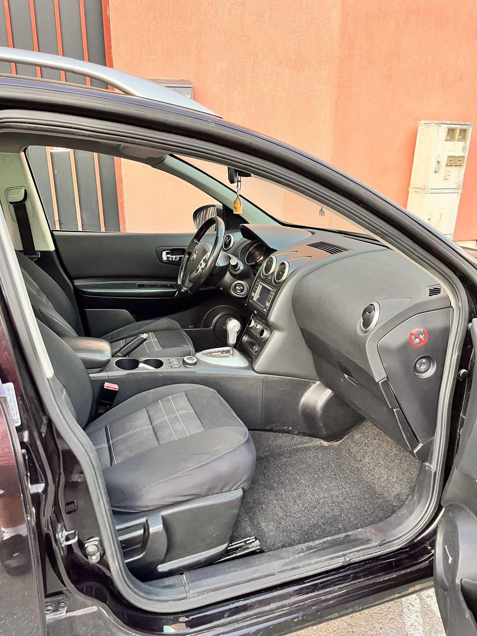 Nissan Qashqai+2
