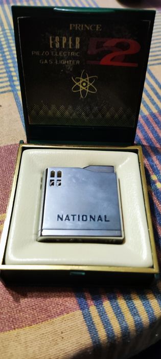 Запалка в оригинална кутия