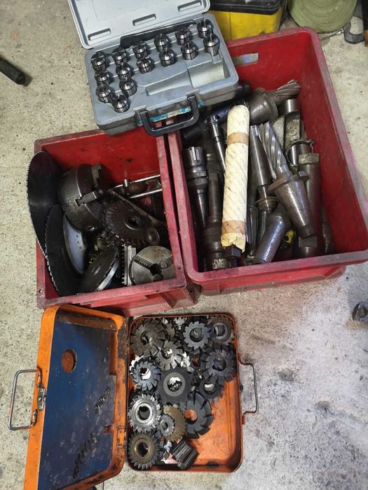 Utilaje industriale,: strung, circular, aparat sudura, masa de frezat