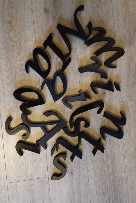 Litere volumetrice, sigle, logo uri din plastic, printate 3d