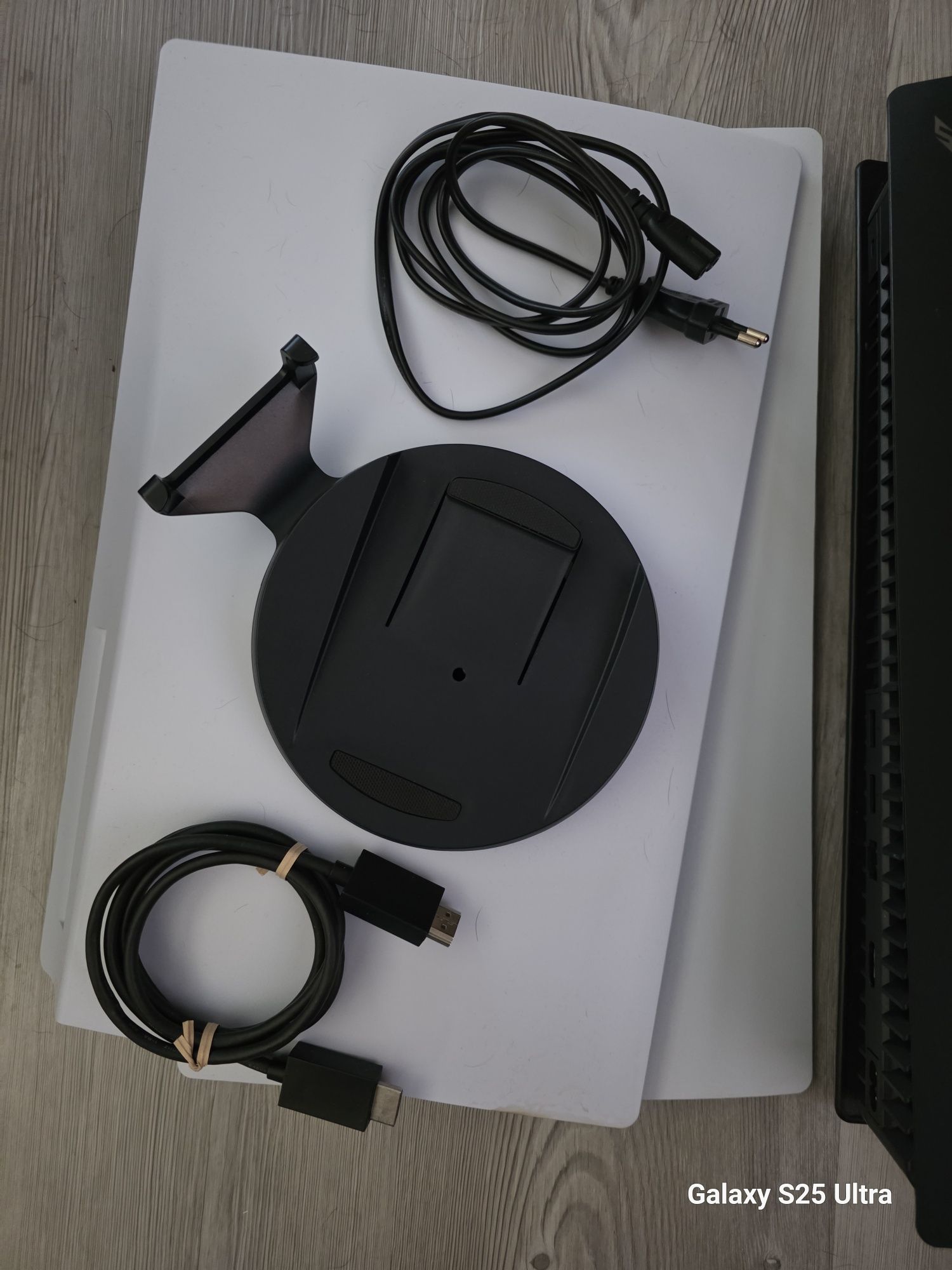 Playstation 5 disk CFI-1216A Остатъчна гаранция.
