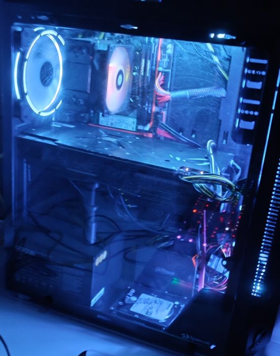 Продам игровой сисиемный блок