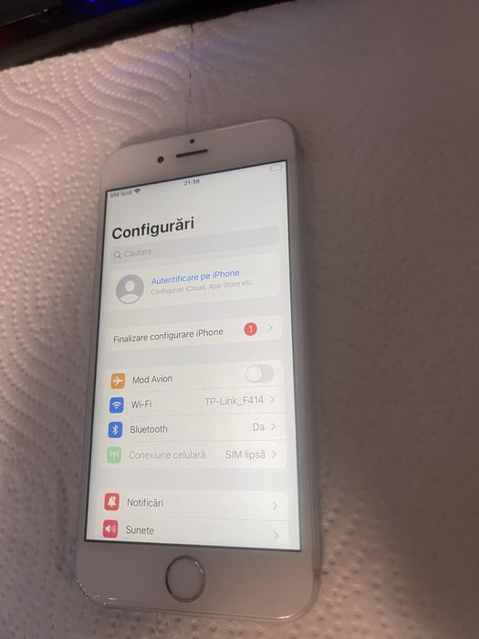 Vand iphone 6s aproape ca nou