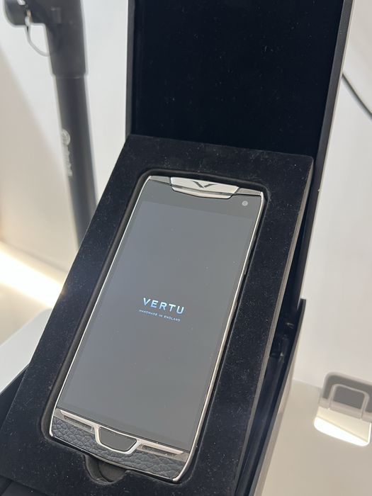 Vand/ Schimb Vertu Constellation X 2018 Limited Edition Titanium