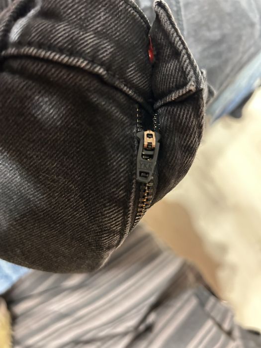 Черни Дънки Hugo Boss Extra Slim 30/32 КАТО НОВИ с YKK Ципове